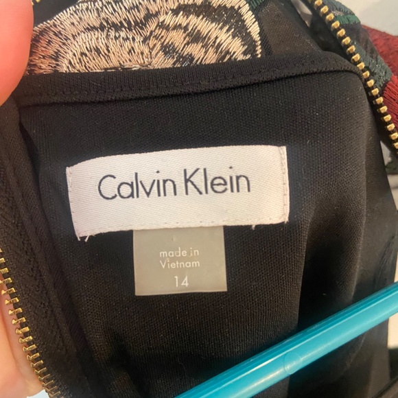 Calvin Klein embroidered dress - Picture 3 of 3